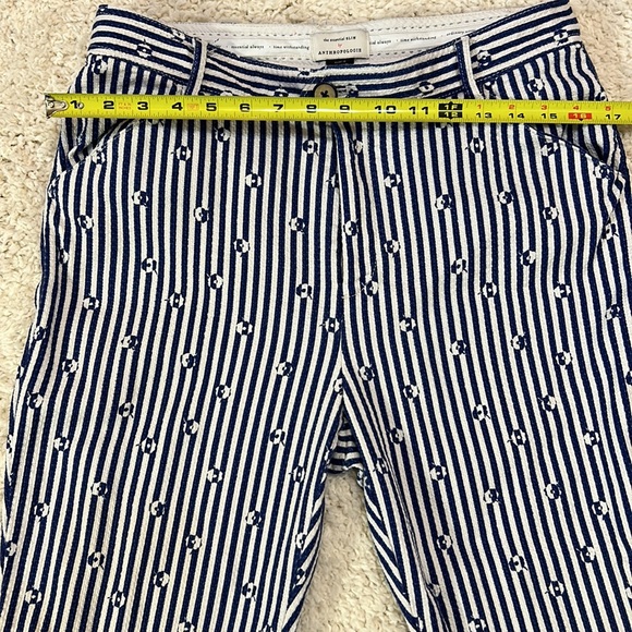 ANTHROPOLOGIE 10 The Essential Slim white and blue stripe cropped pants - Picture 3 of 10